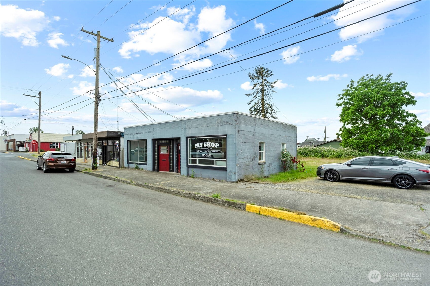 629 Park Street Property Photo 3