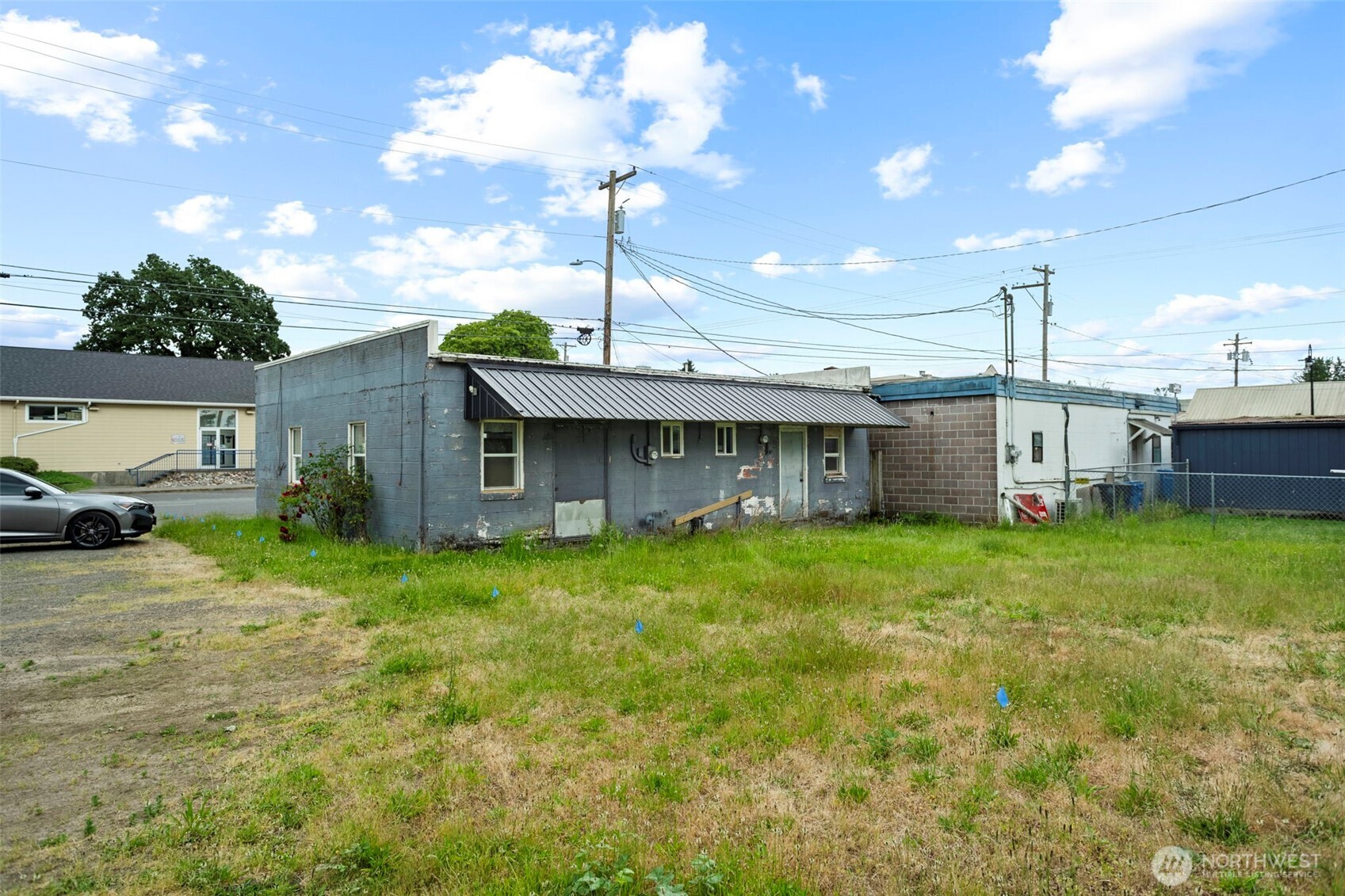 629 Park Street Property Photo 6