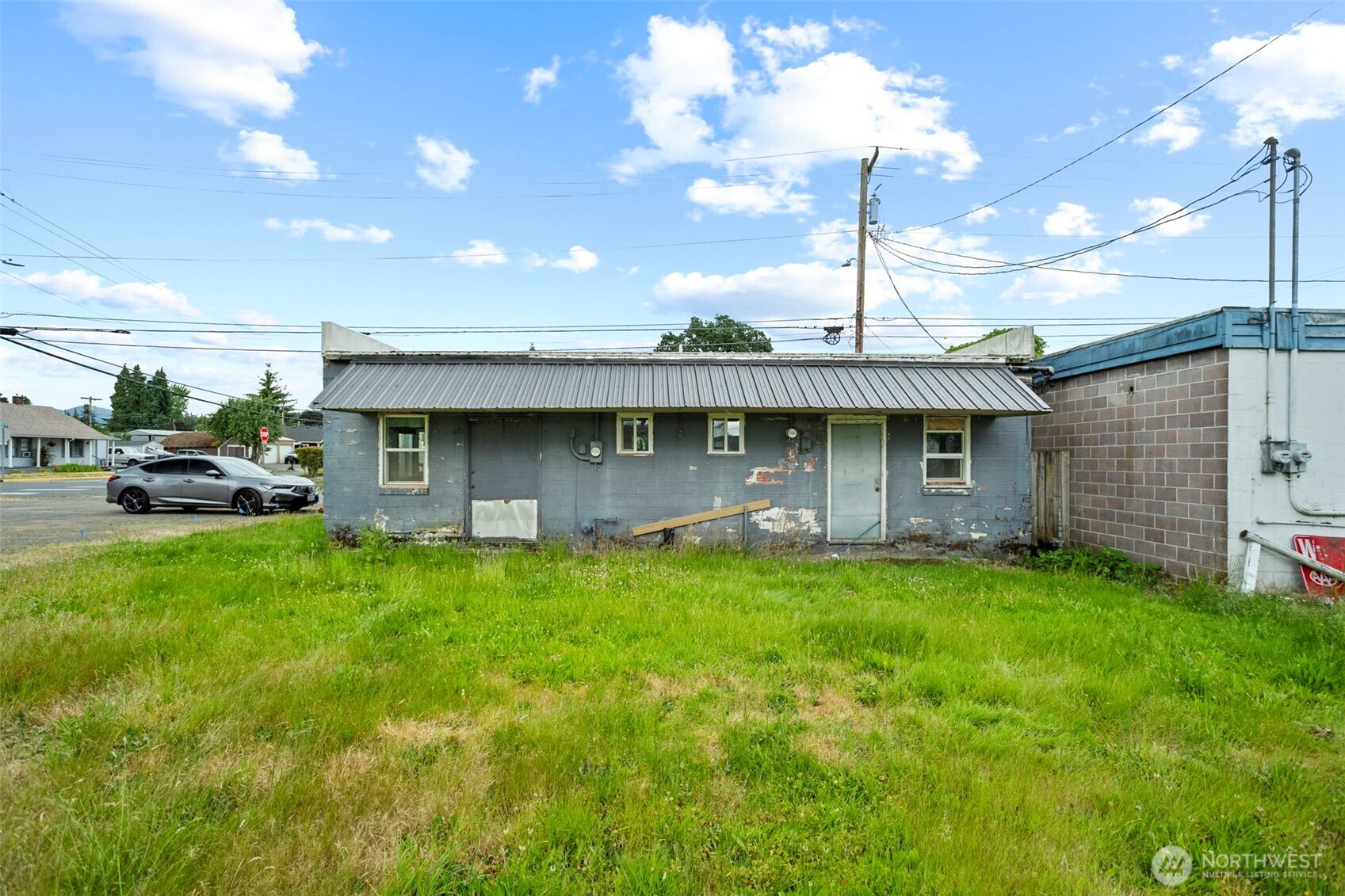 629 Park Street Property Photo 7