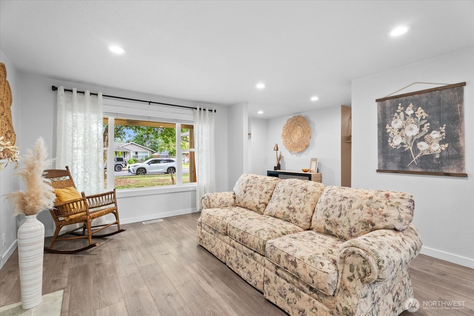 1235 23rd Street Property Photo 5