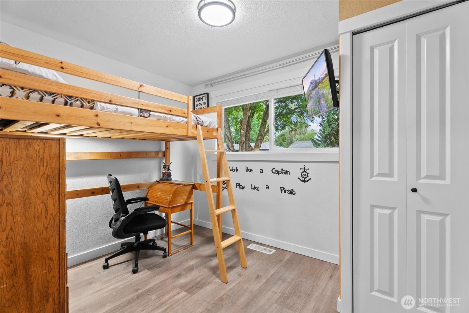 1235 23rd Street Property Photo 18