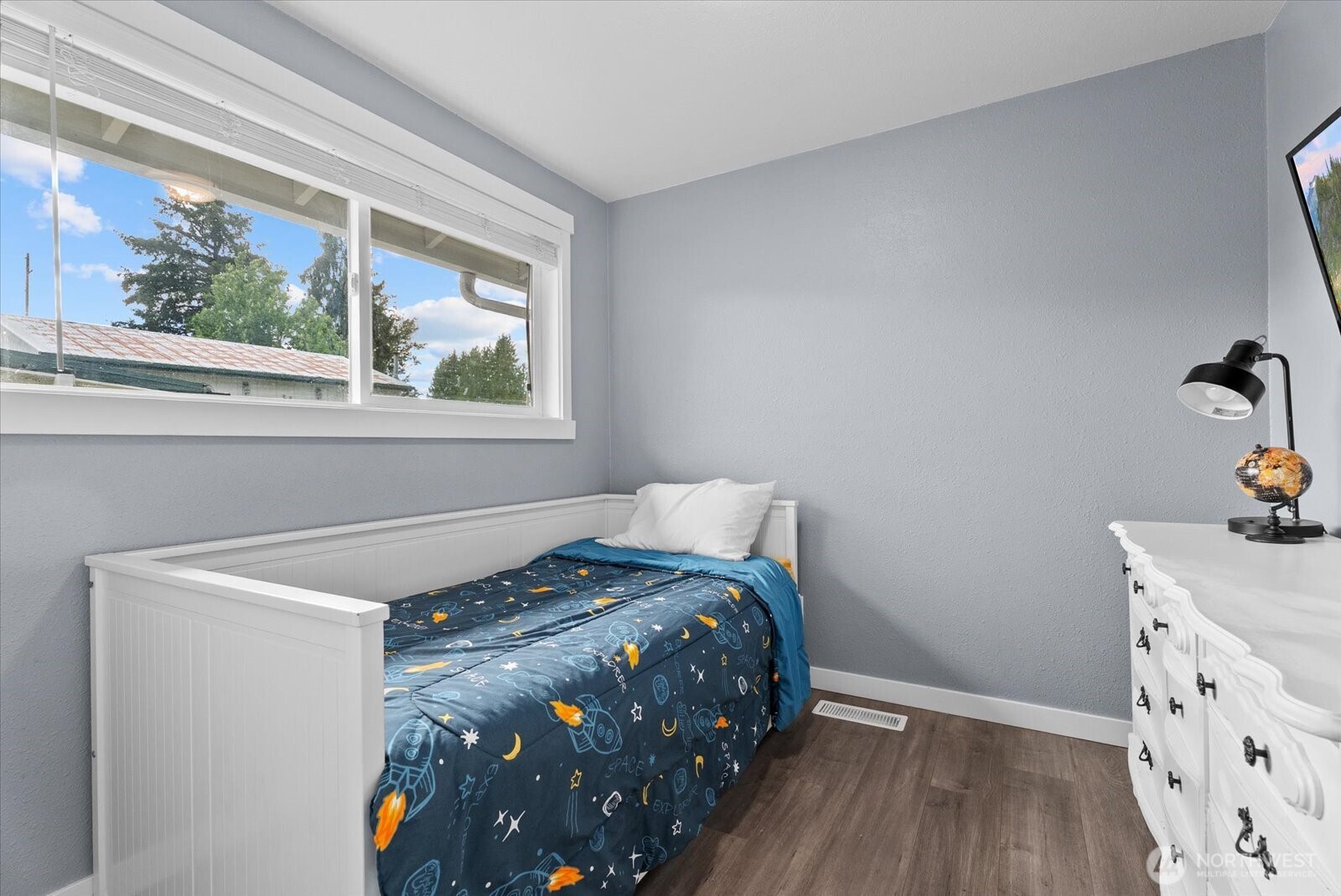 1235 23rd Street Property Photo 21