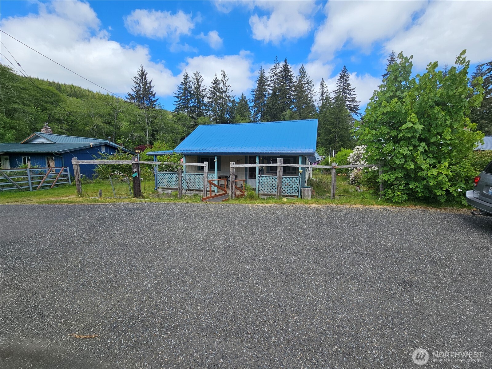 170 Bloedel Boulevard Property Photo 1