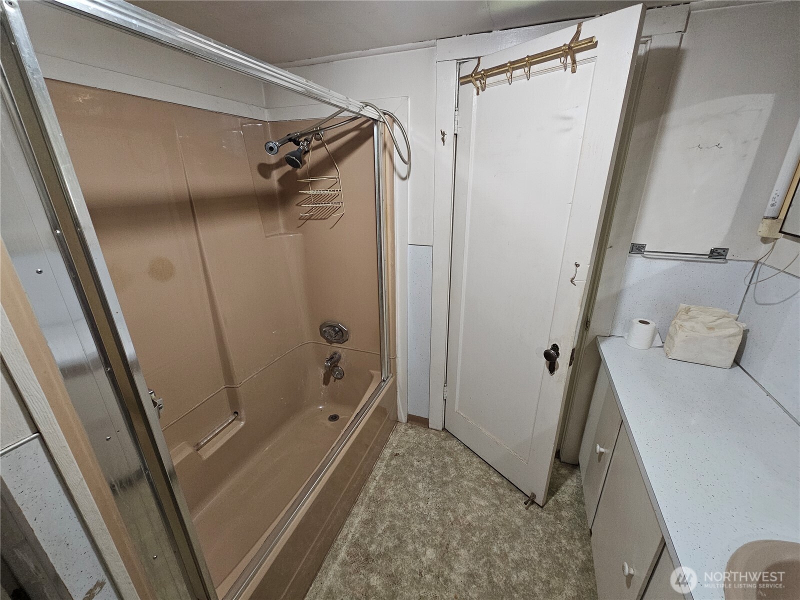170 Bloedel Boulevard Property Photo 3