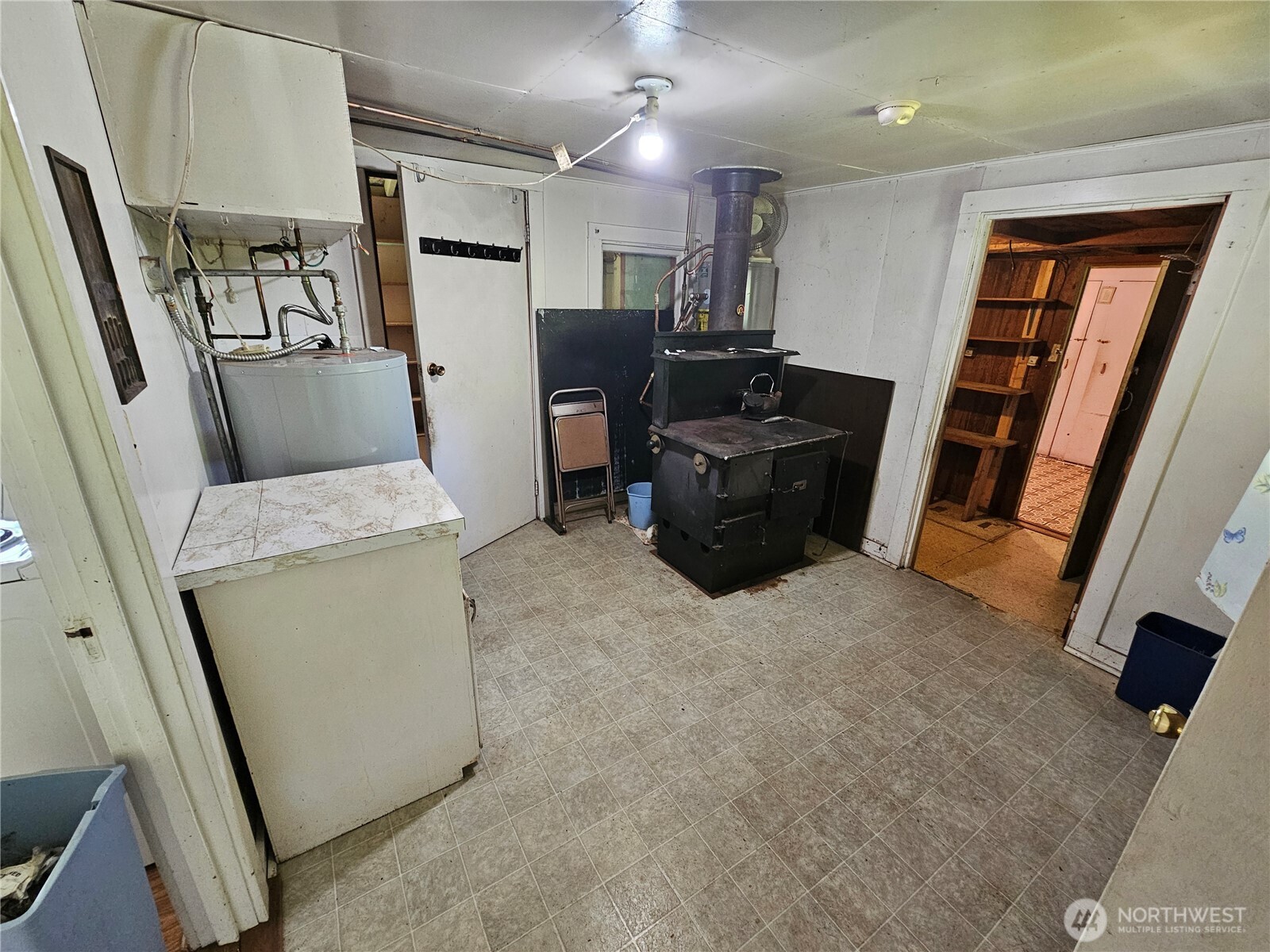 170 Bloedel Boulevard Property Photo 4