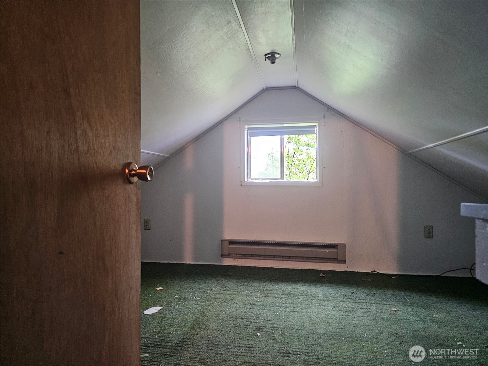 170 Bloedel Boulevard Property Photo 27