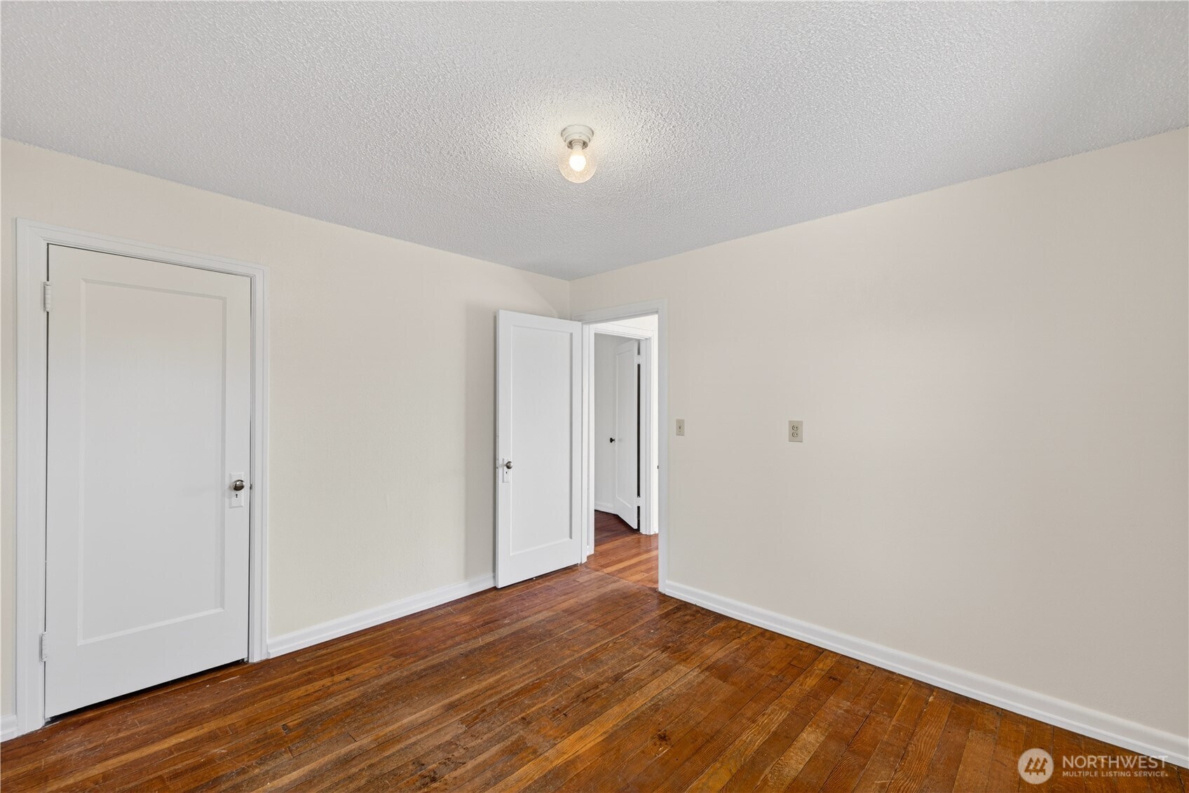 2009 11th Street Property Photo 13