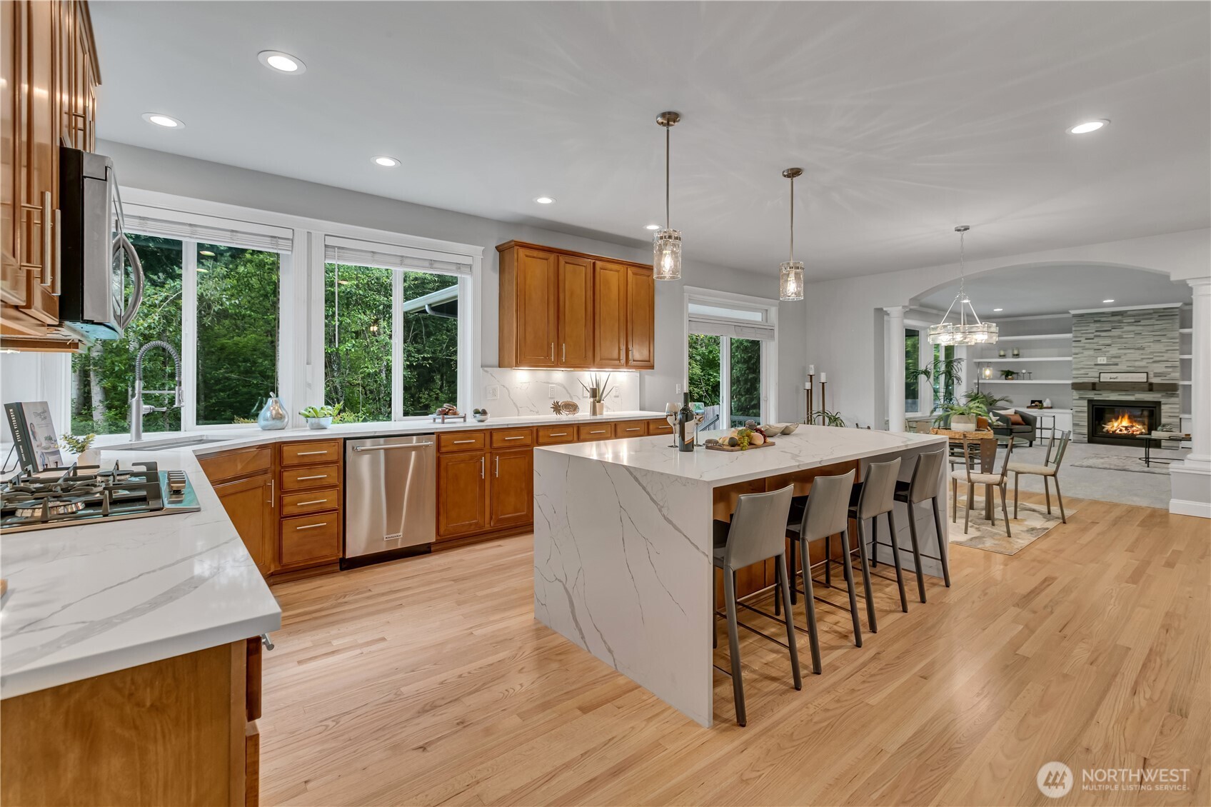 19220 5th Street Property Photo 9