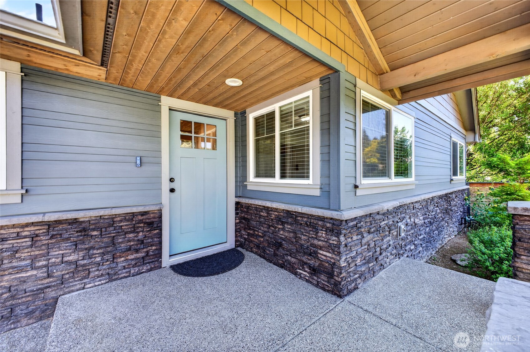 11605 67th Avenue Property Photo 3