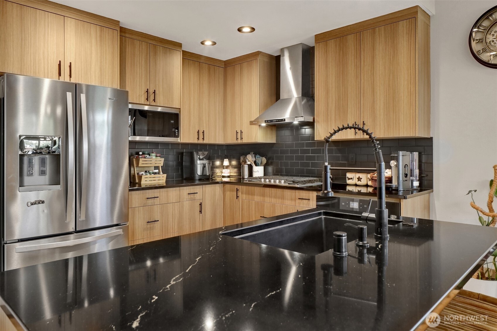 5958 Monument Drive Property Photo 15