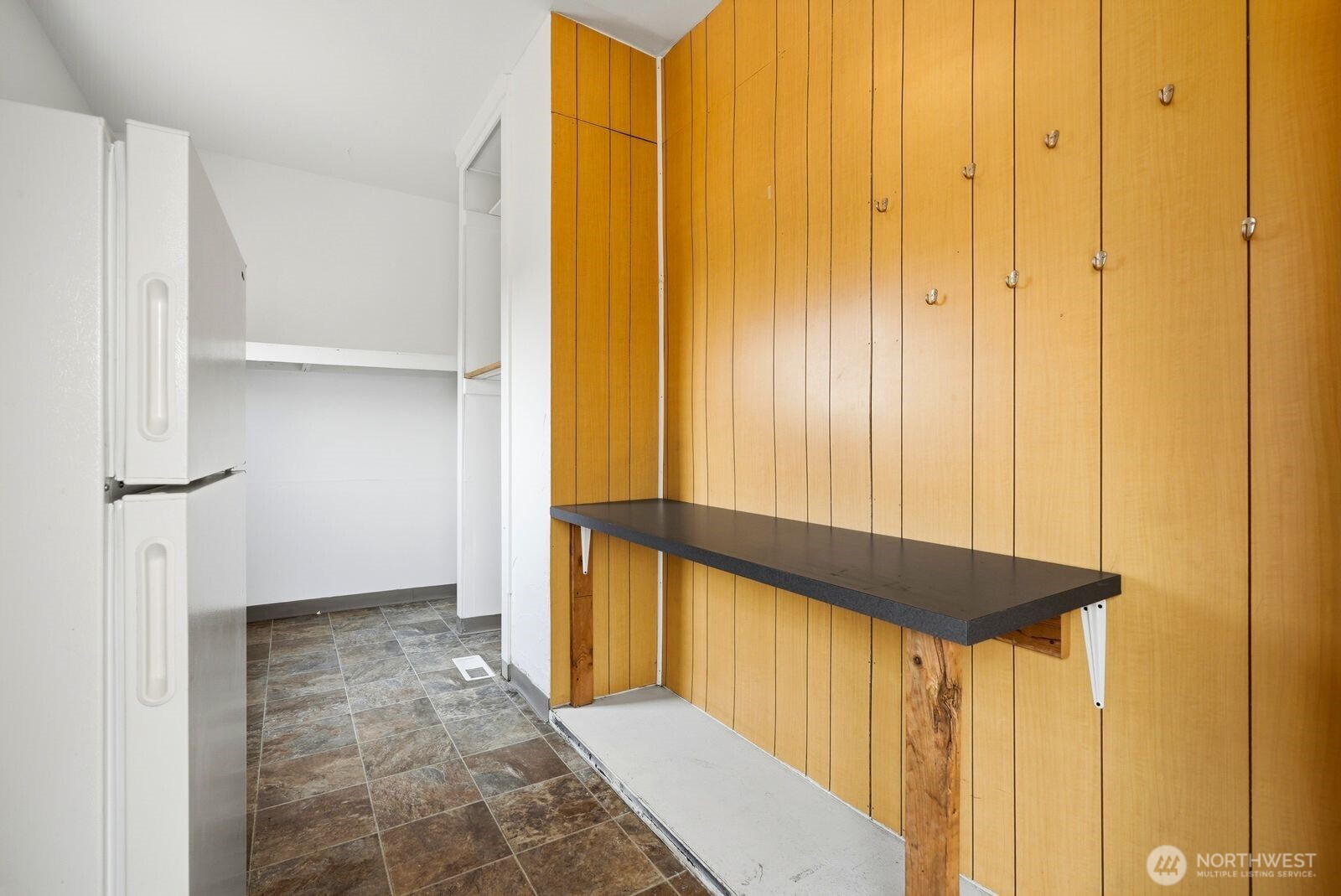 502 W Washington Avenue Property Photo 12
