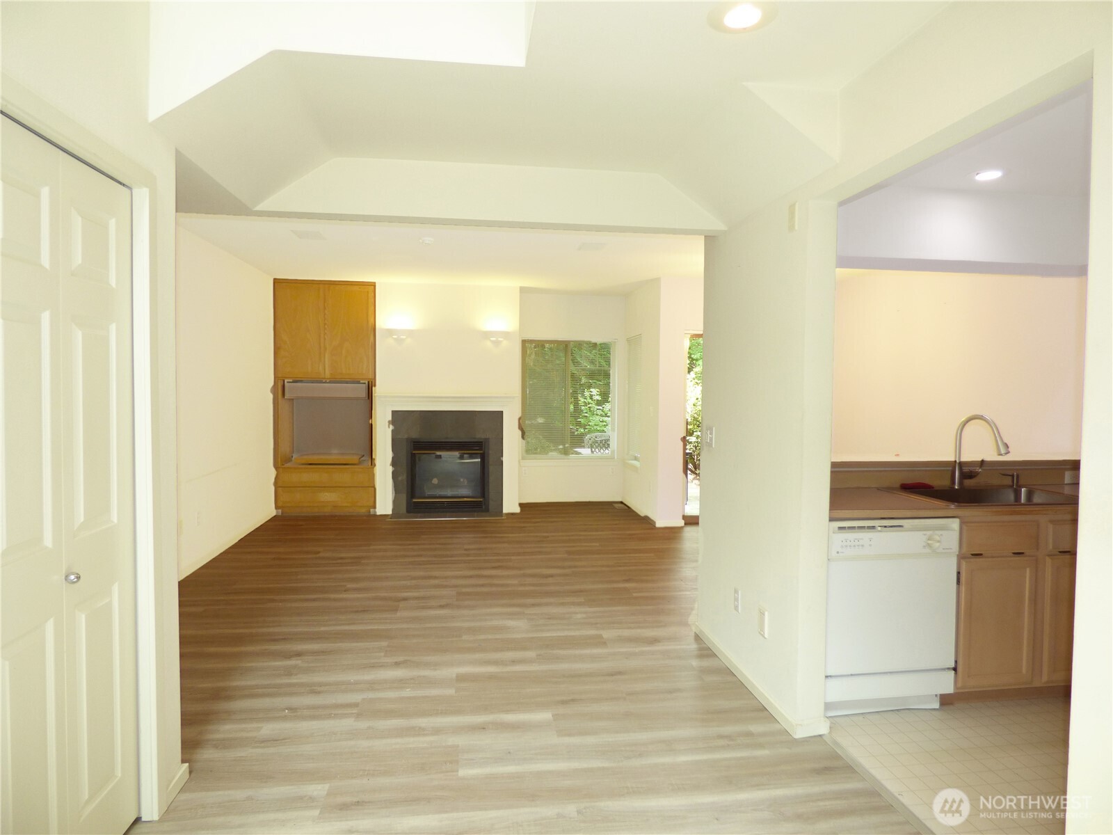15878 Ne 93rd Way 1503 Property Photo 6