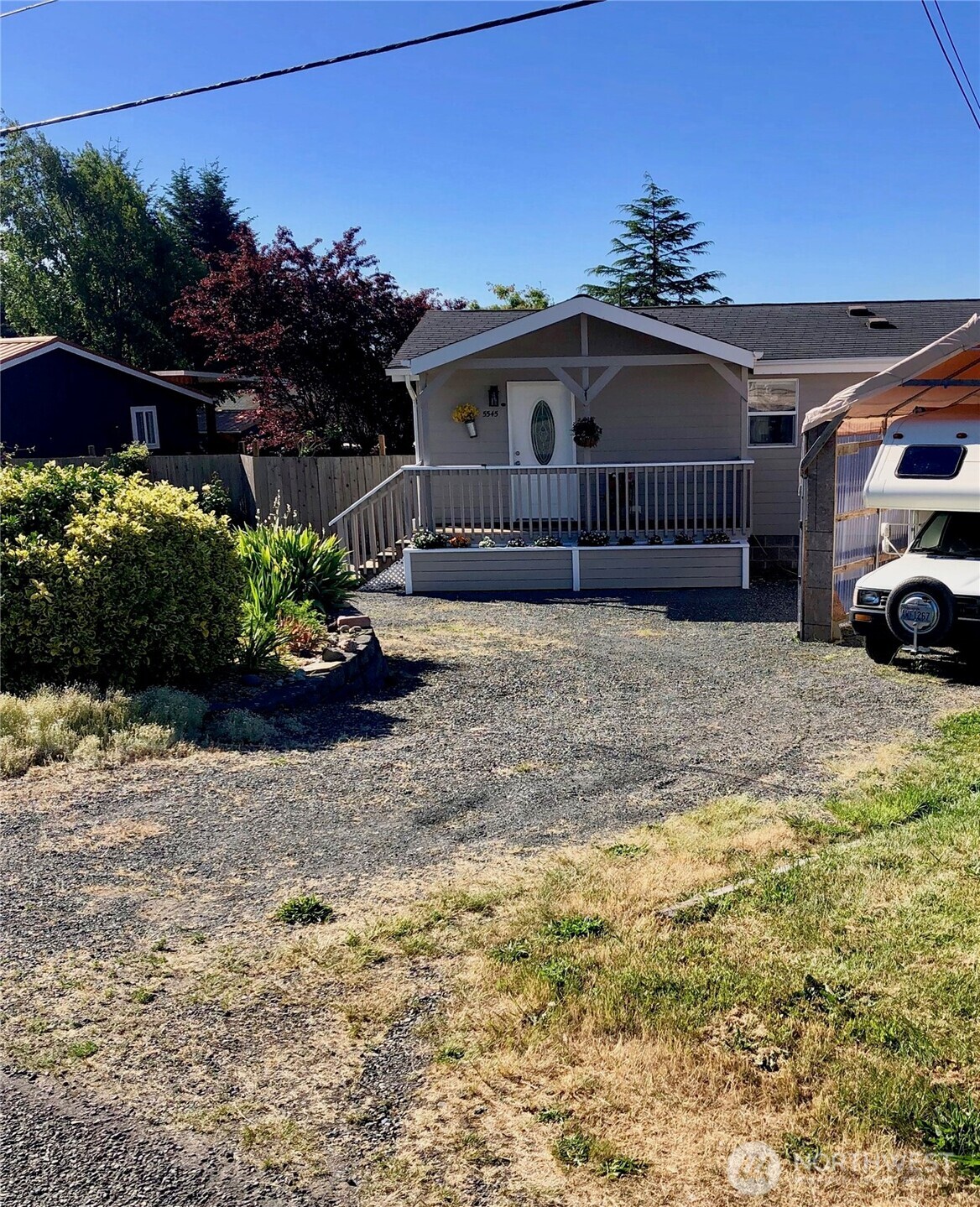 5545 Hillvue Road Property Photo 2
