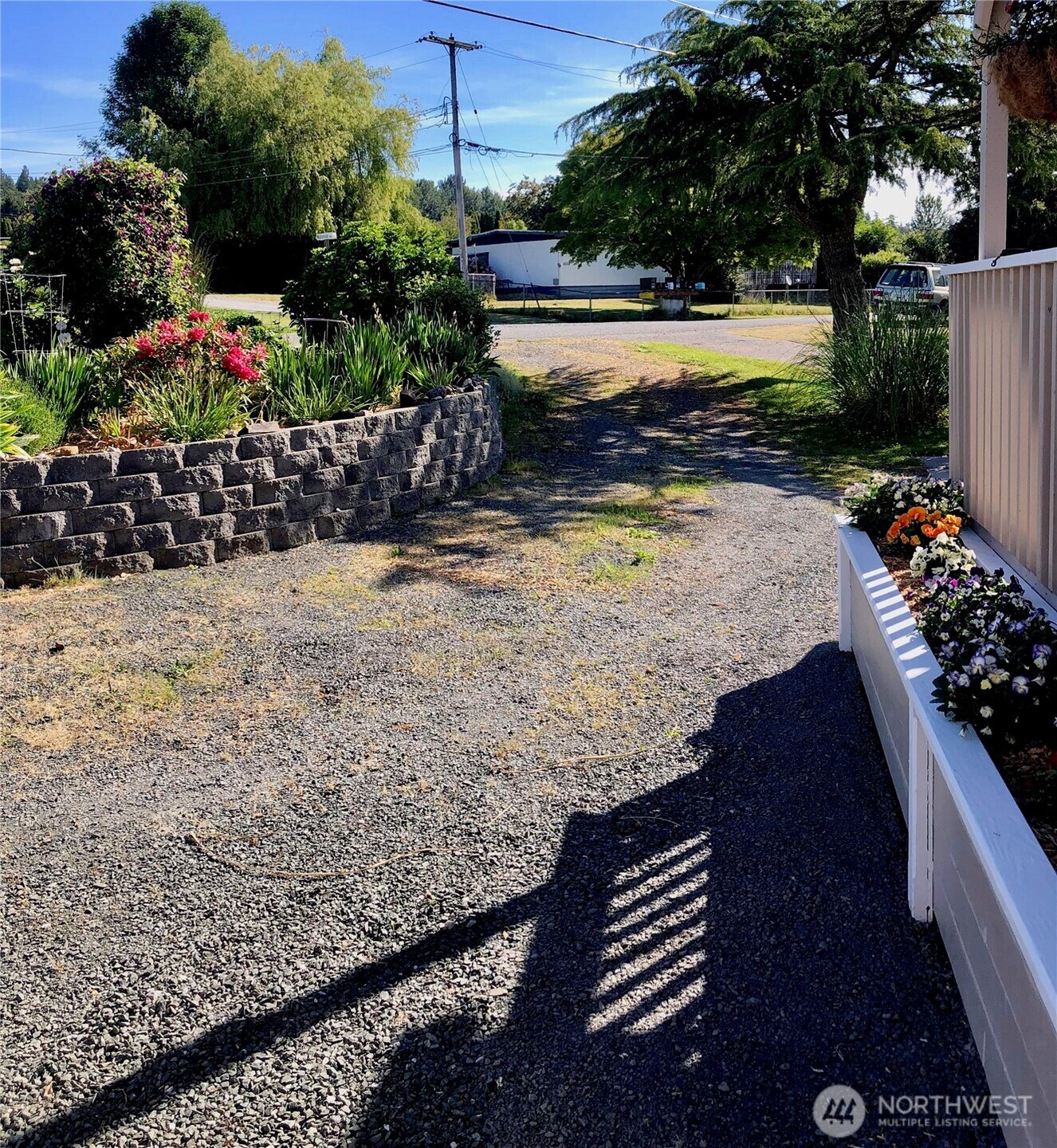 5545 Hillvue Road Property Photo 4