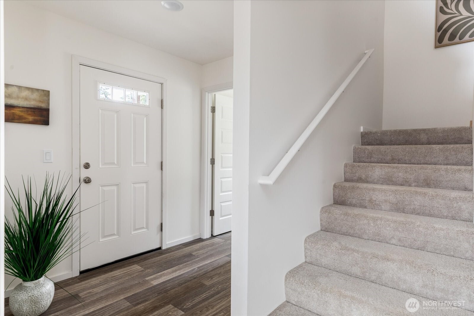 1240 Admirals Drive Property Photo 6