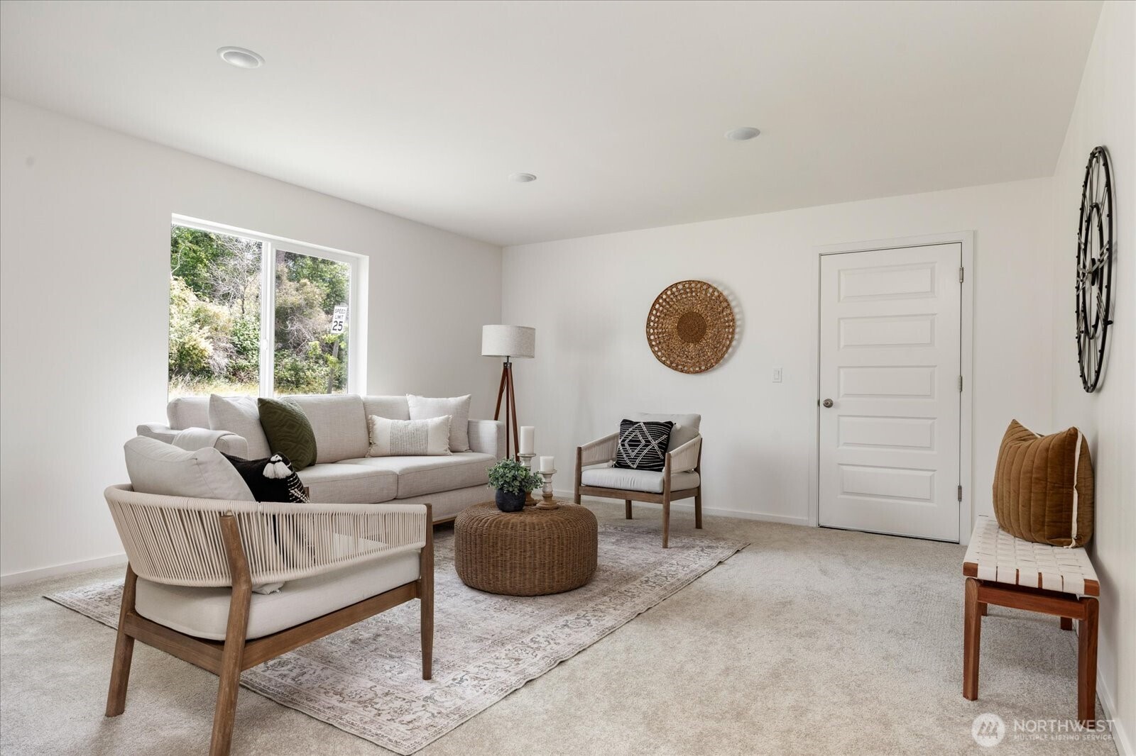 1240 Admirals Drive Property Photo 15