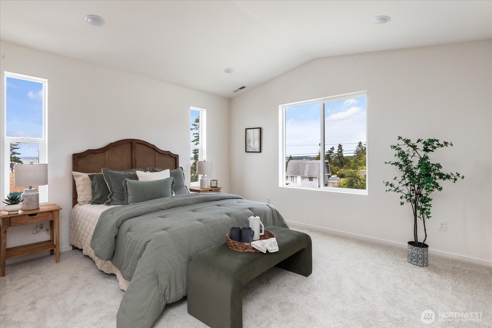 1240 Admirals Drive Property Photo 18
