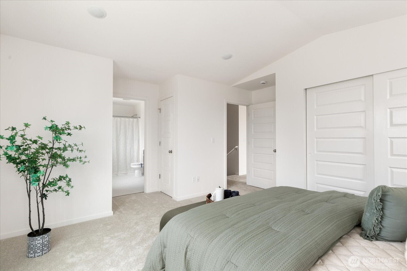 1240 Admirals Drive Property Photo 19