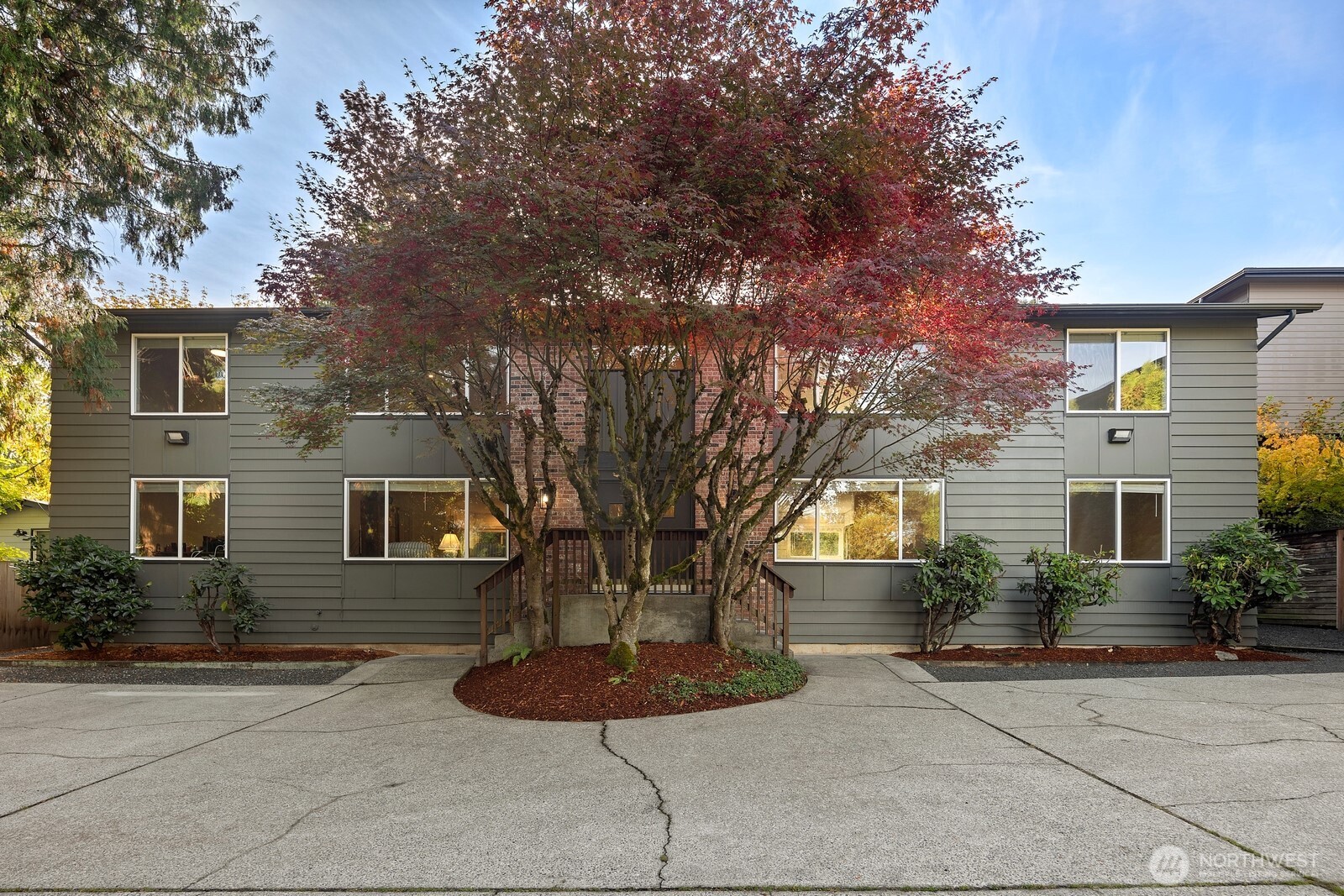 845 Kirkland Way Property Photo 1