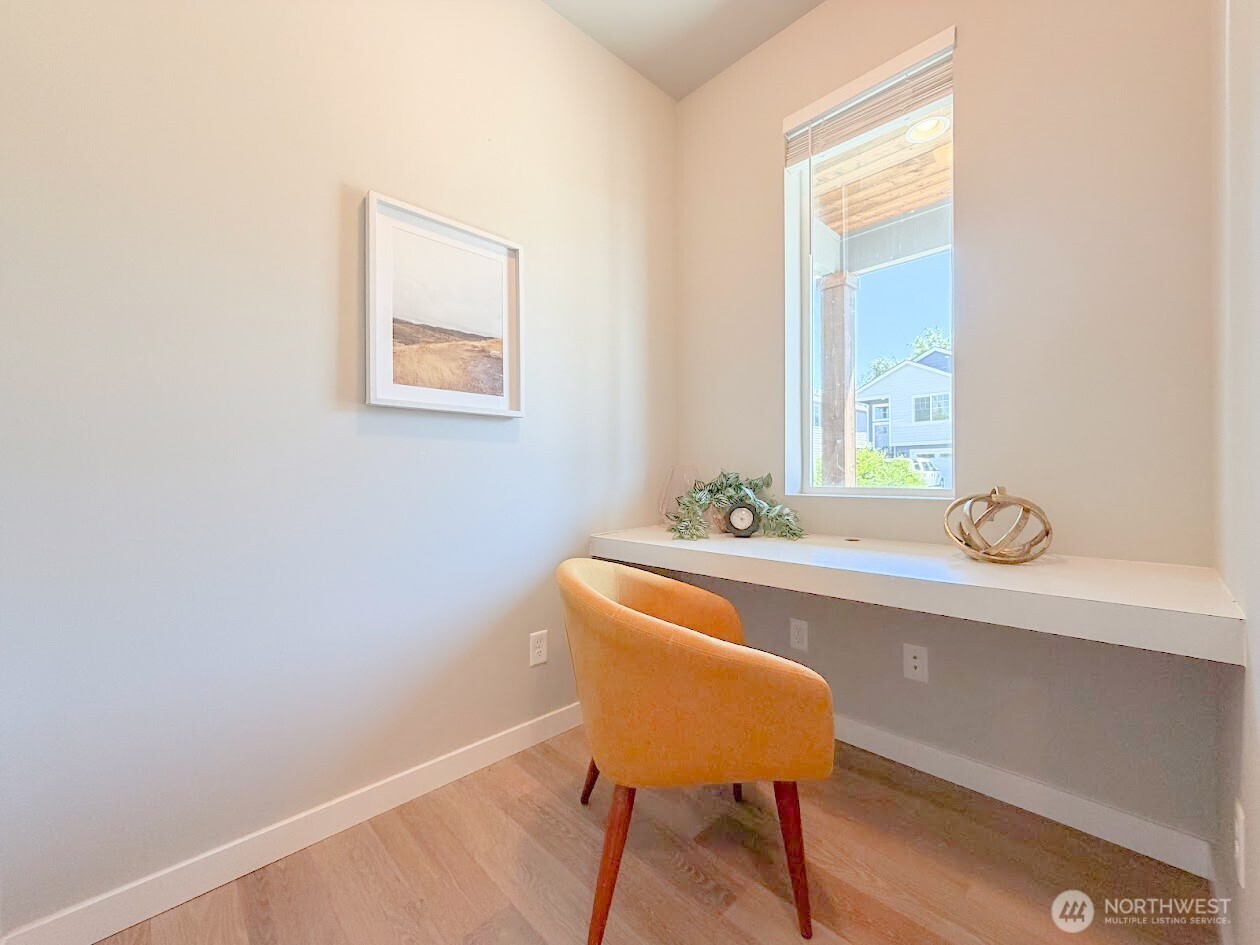6843 46th Street Property Photo 13