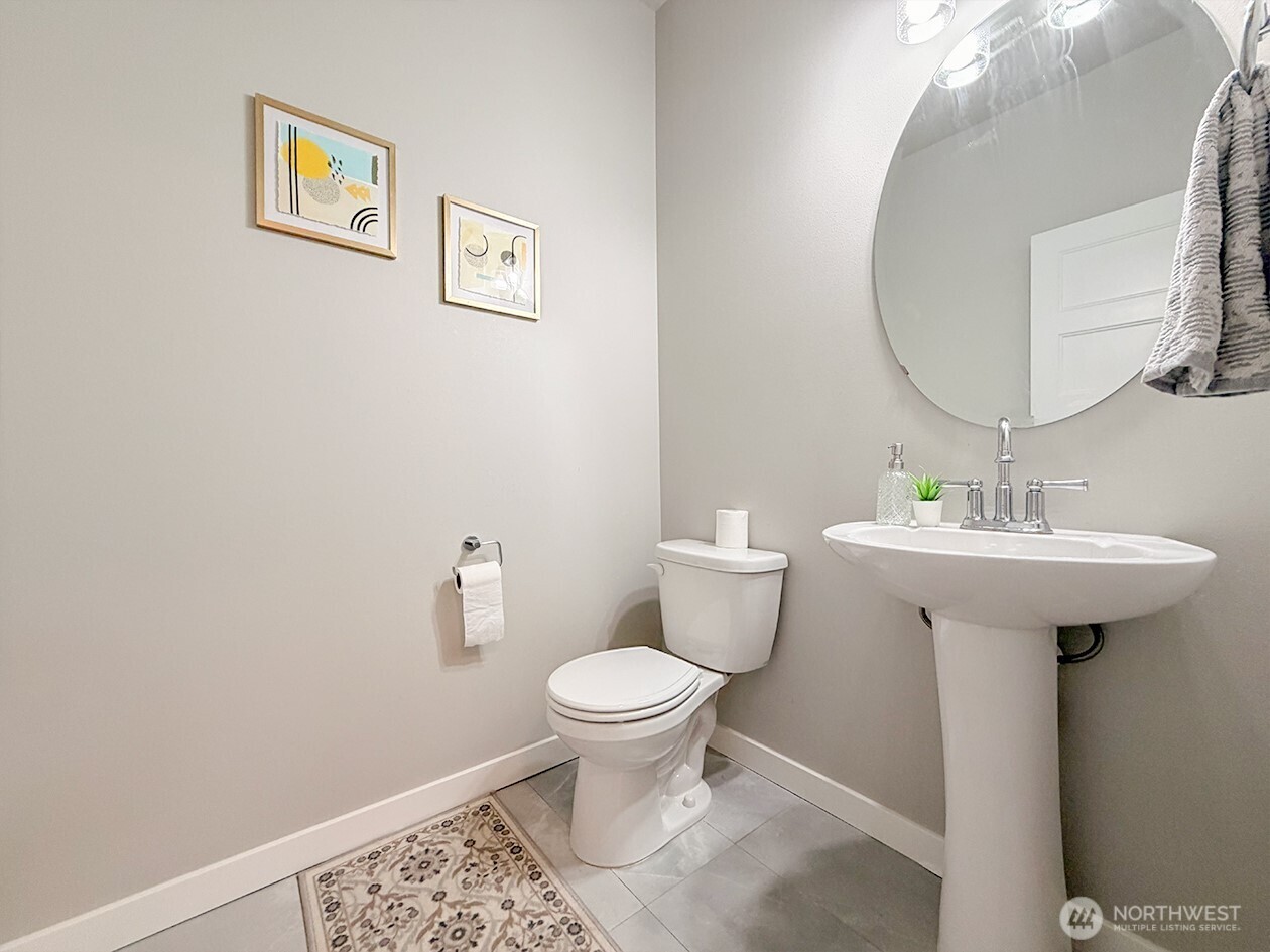 6843 46th Street Property Photo 14