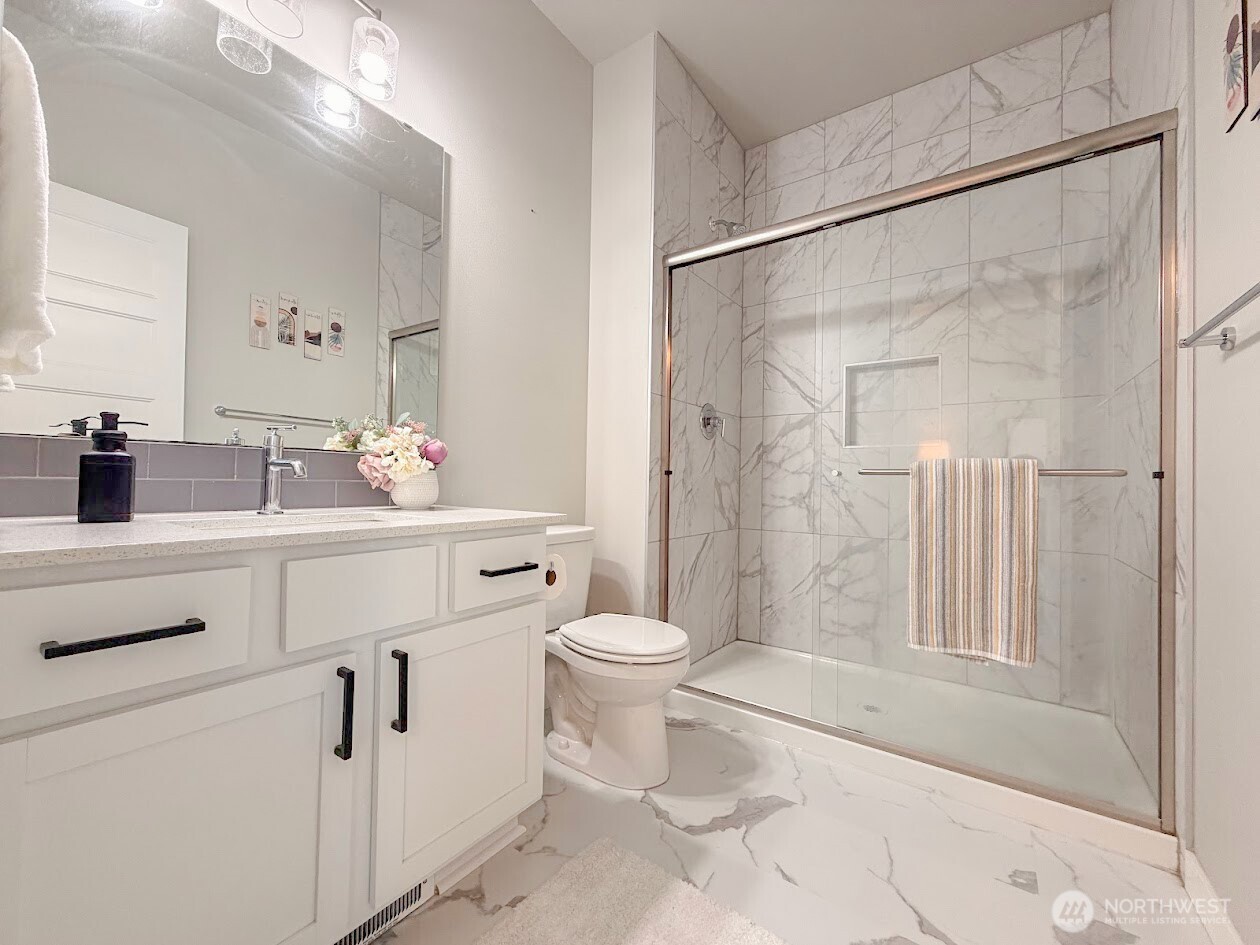 6843 46th Street Property Photo 15