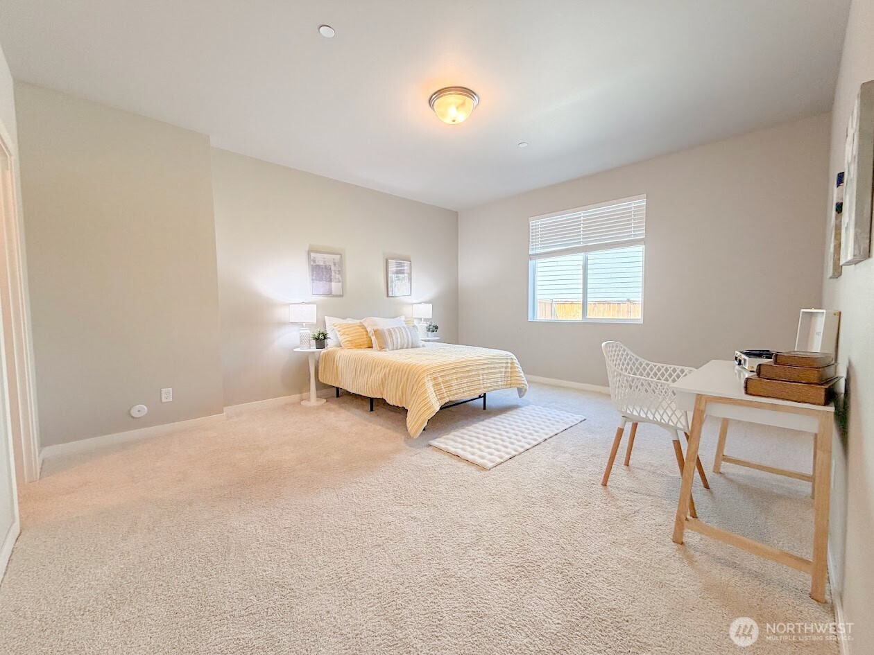 6843 46th Street Property Photo 16