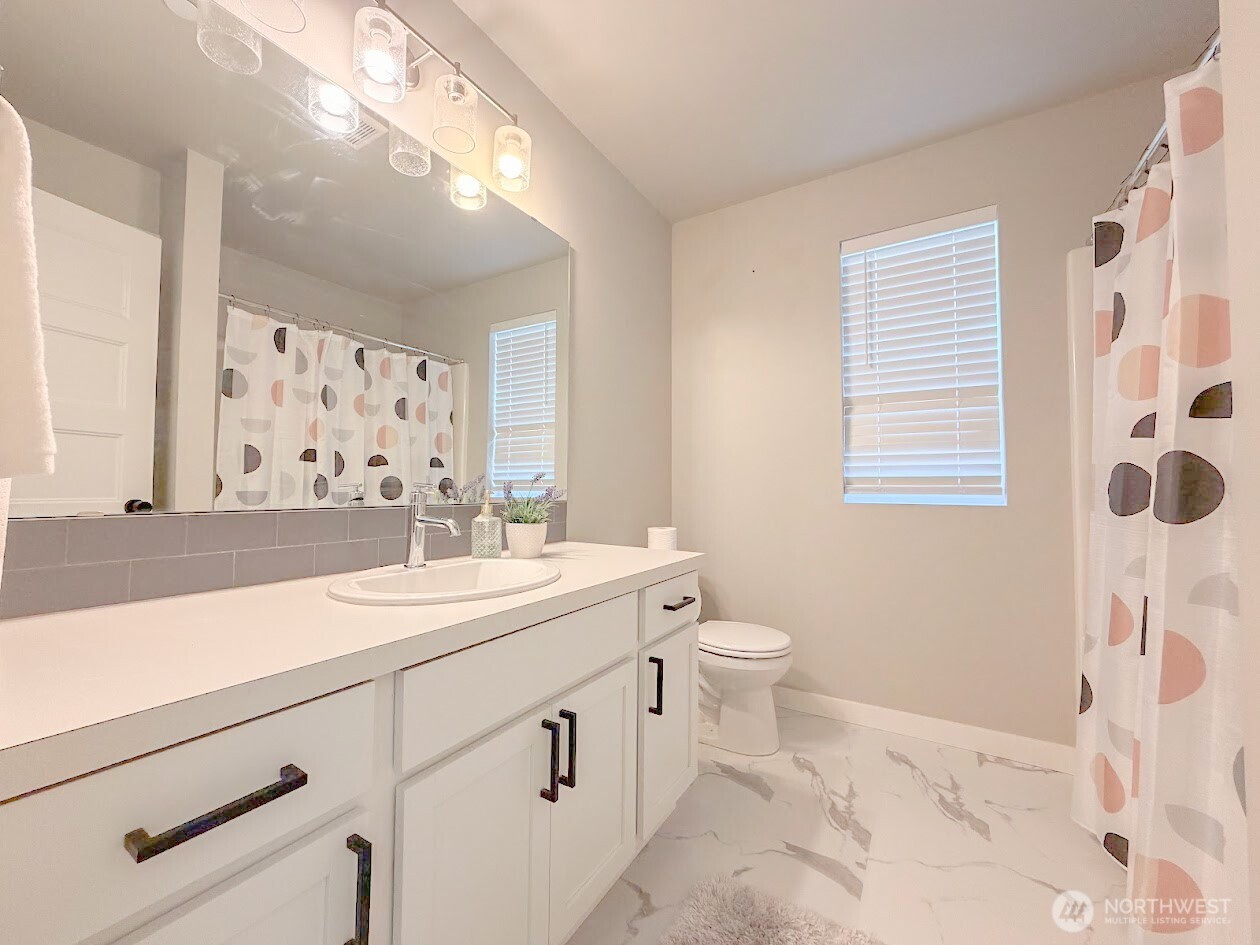 6843 46th Street Property Photo 24