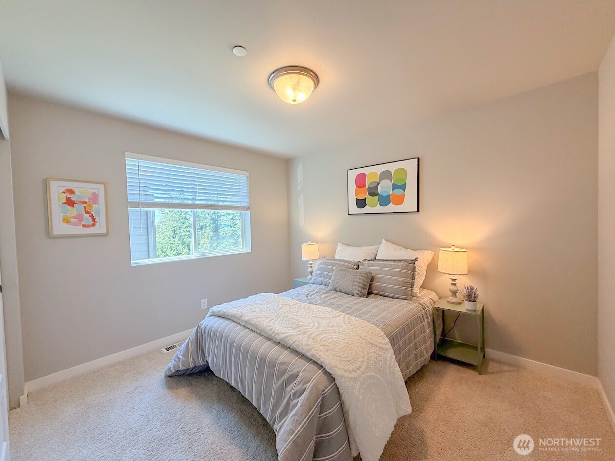 6843 46th Street Property Photo 27