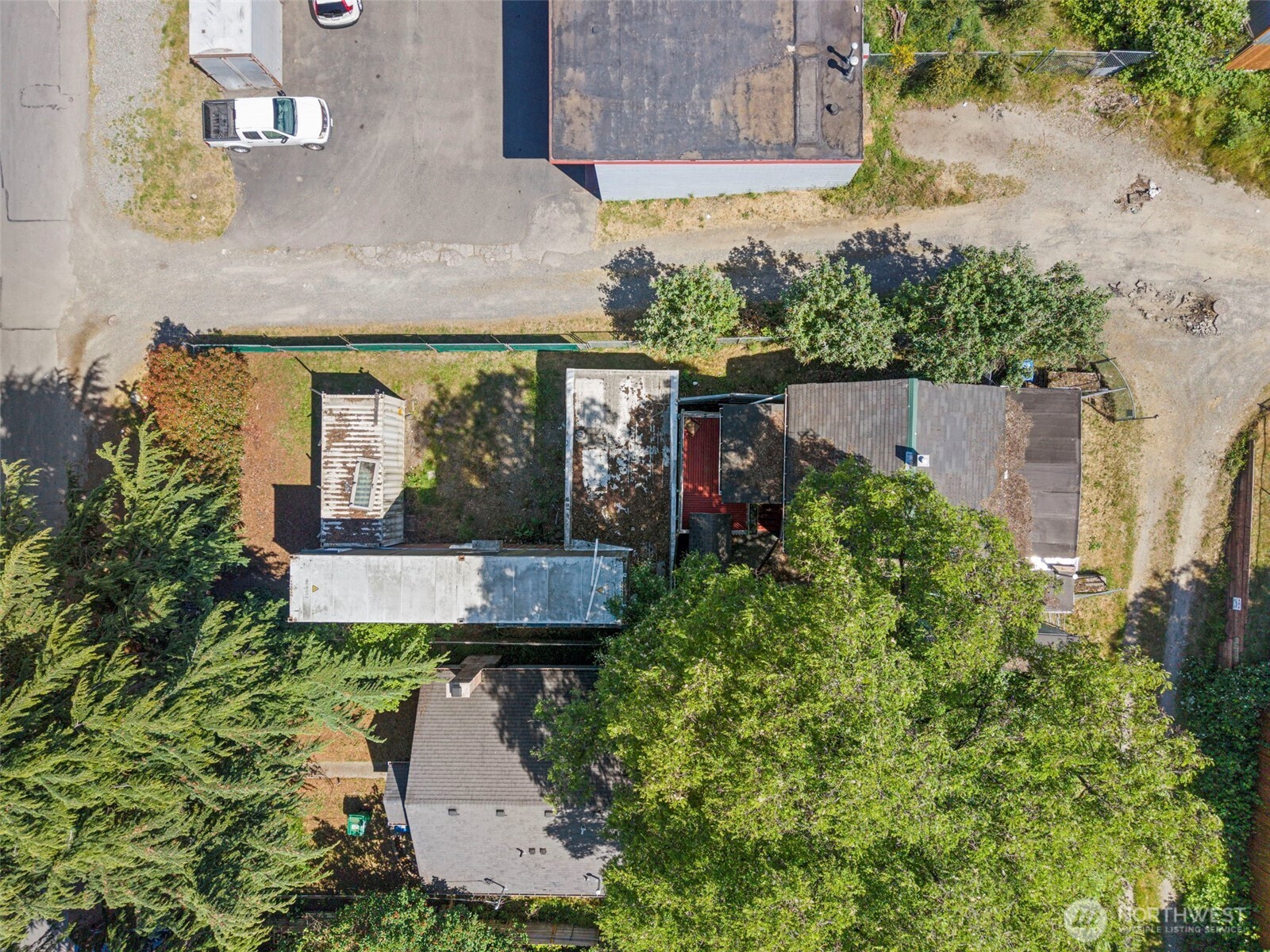 10346 Midvale Avenue Property Photo 4