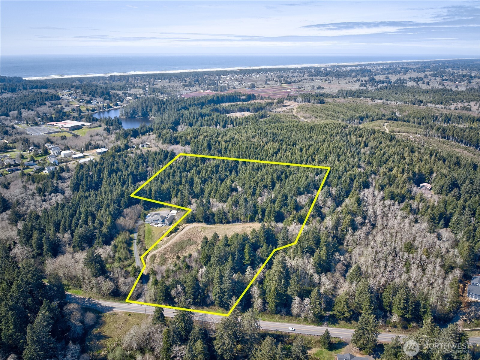 1740 State Route 101 Property Photo 3