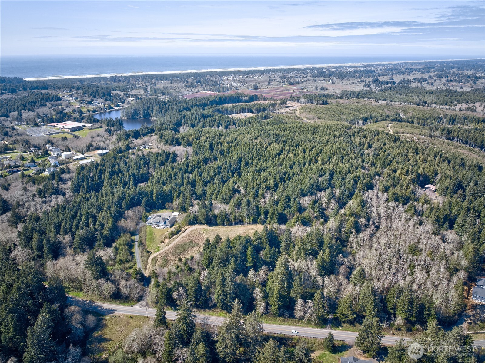 1740 State Route 101 Property Photo 6