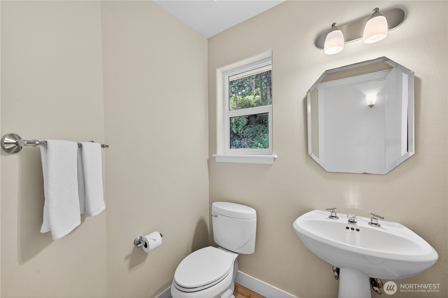 837 Shoshone Drive Property Photo 19