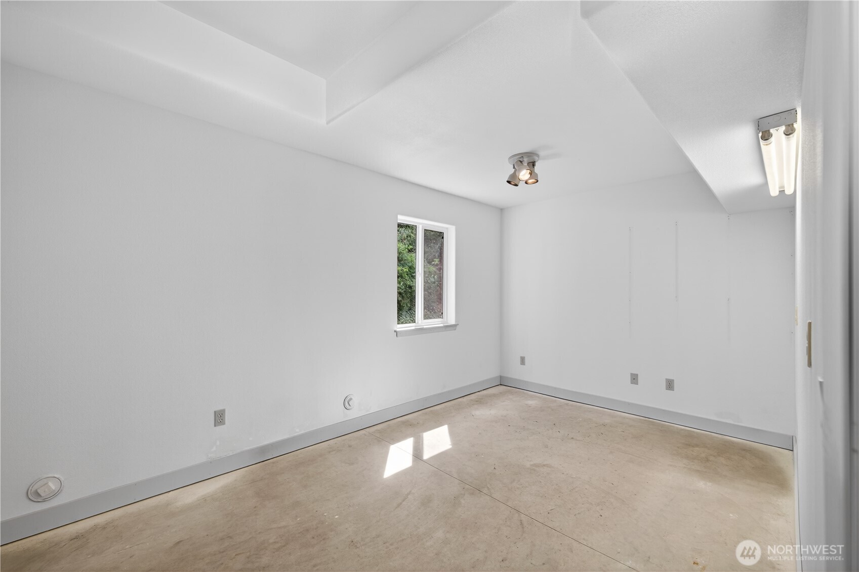 837 Shoshone Drive Property Photo 28