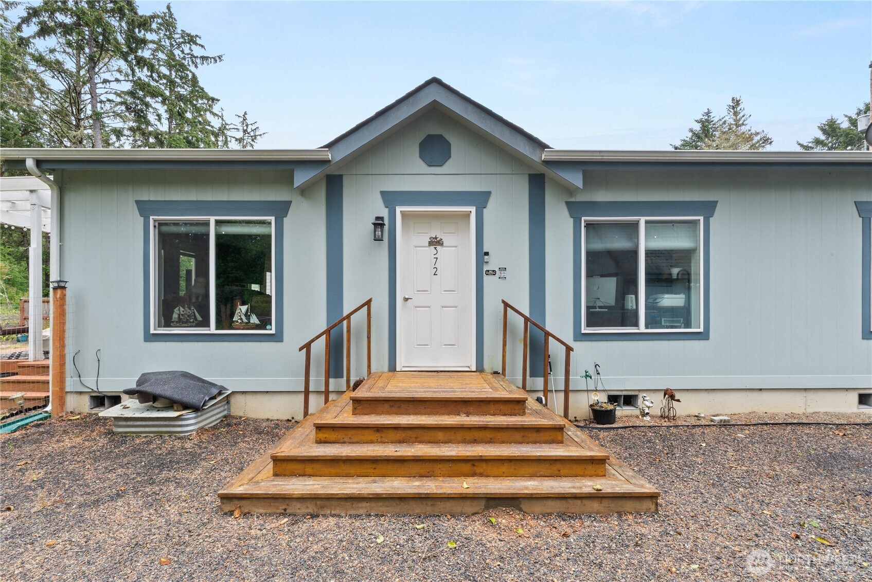 372 Eridani Loop Property Photo 2