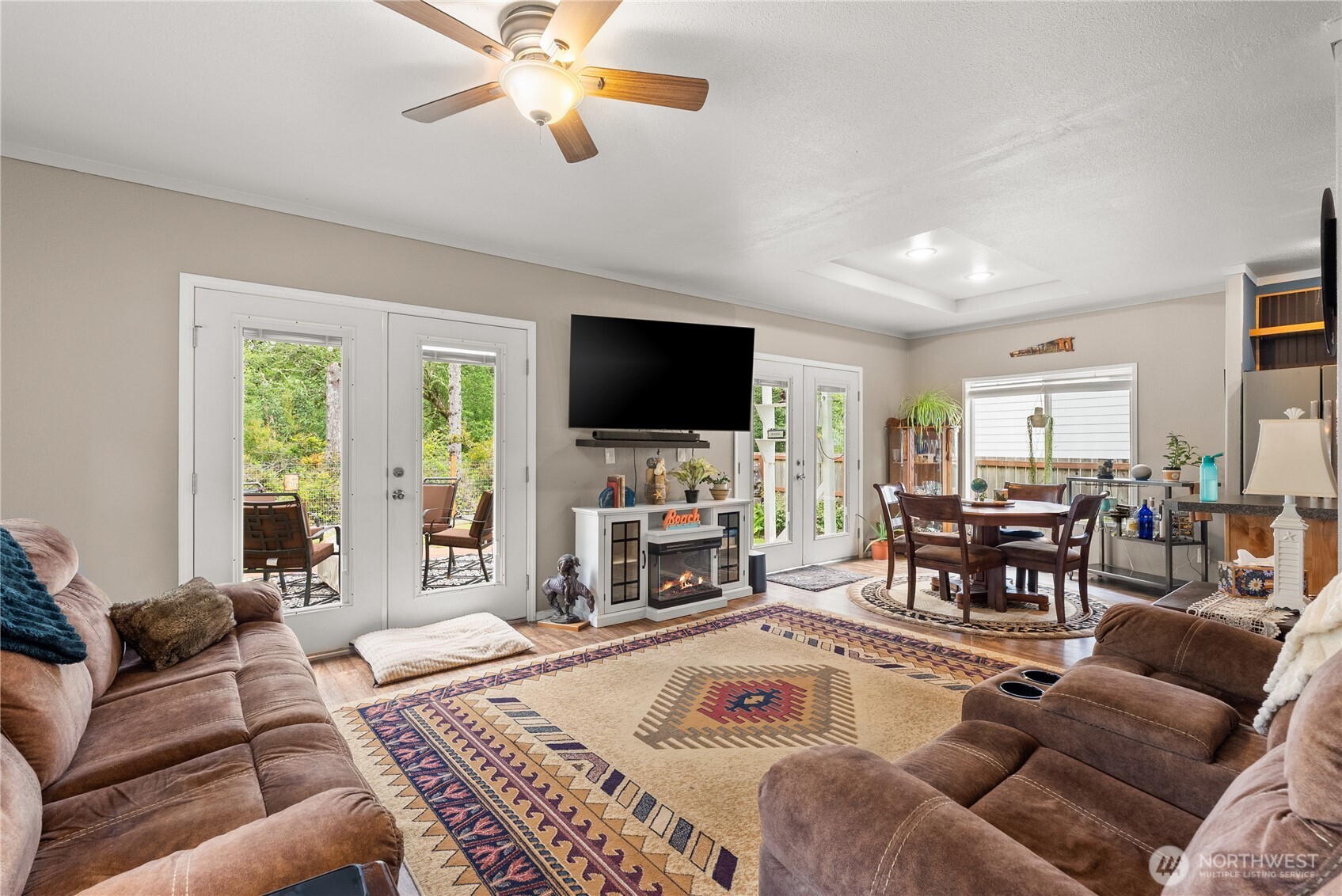 372 Eridani Loop Property Photo 3
