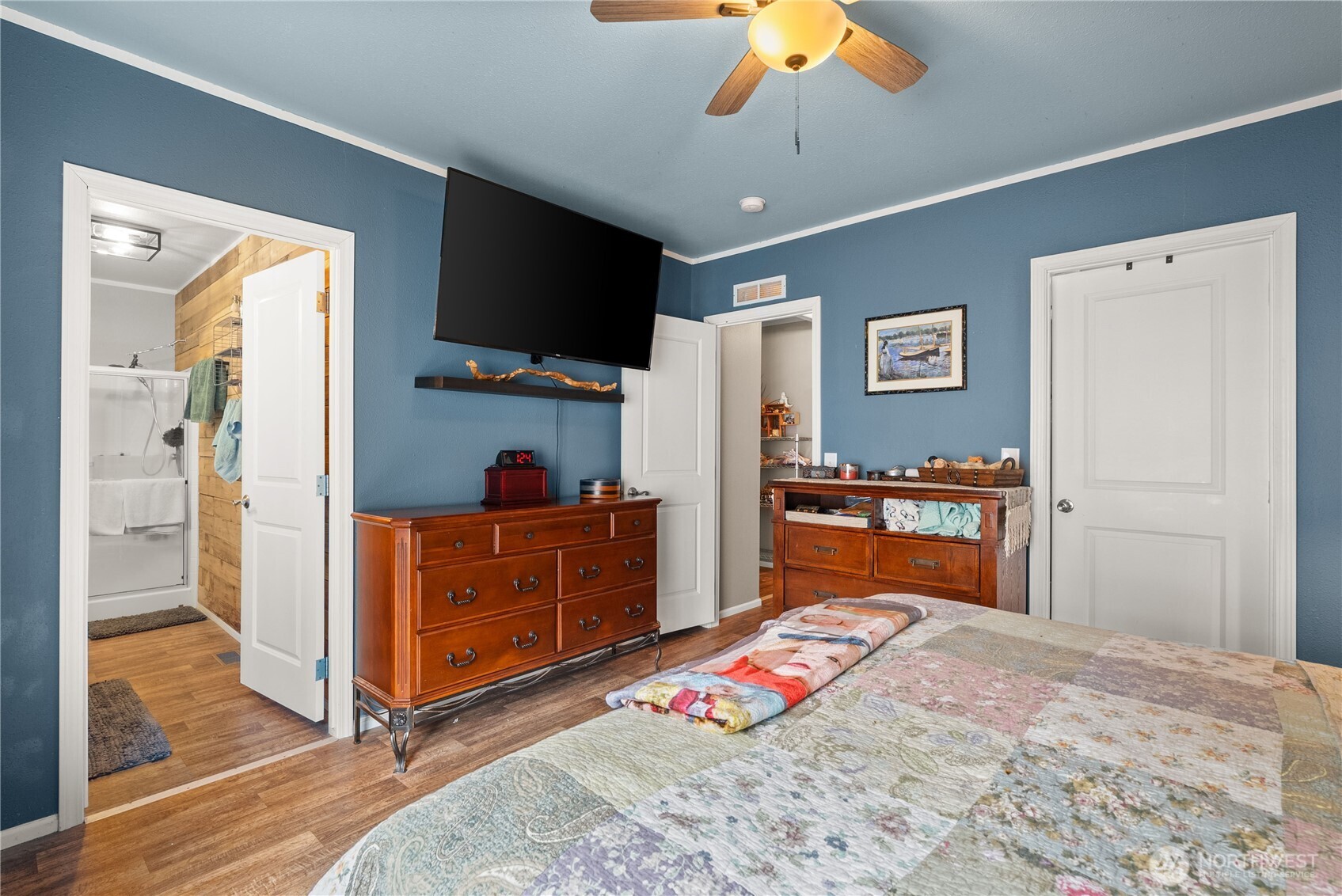 372 Eridani Loop Property Photo 12