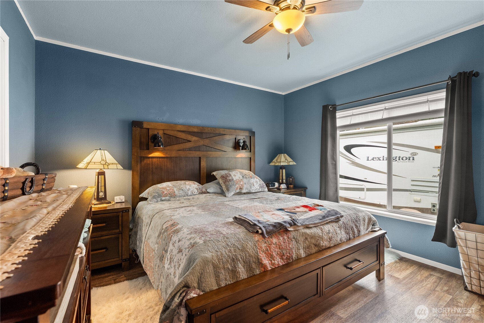 372 Eridani Loop Property Photo 12