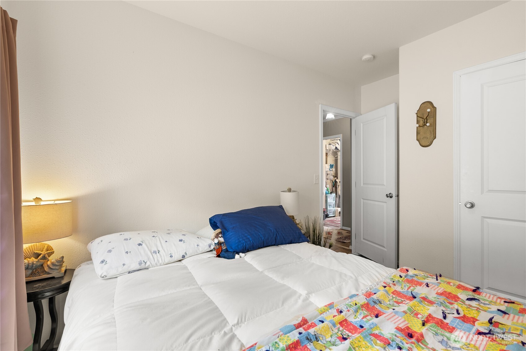372 Eridani Loop Property Photo 17