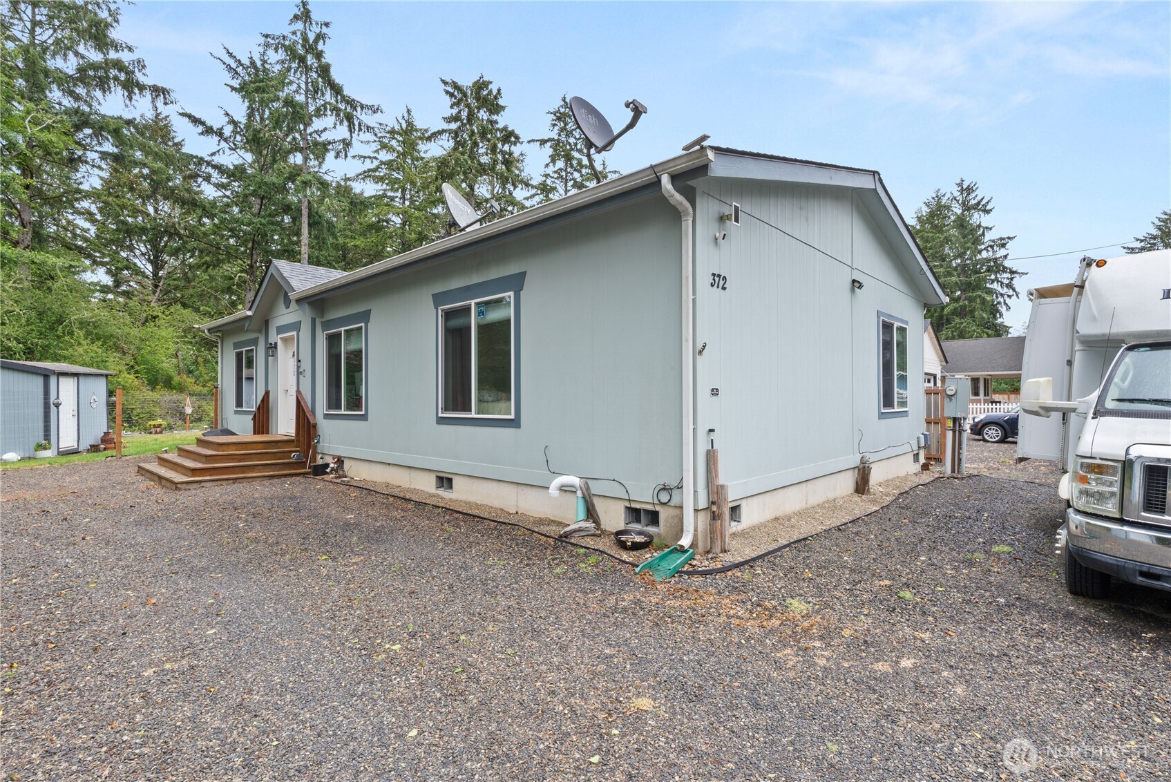 372 Eridani Loop Property Photo 28