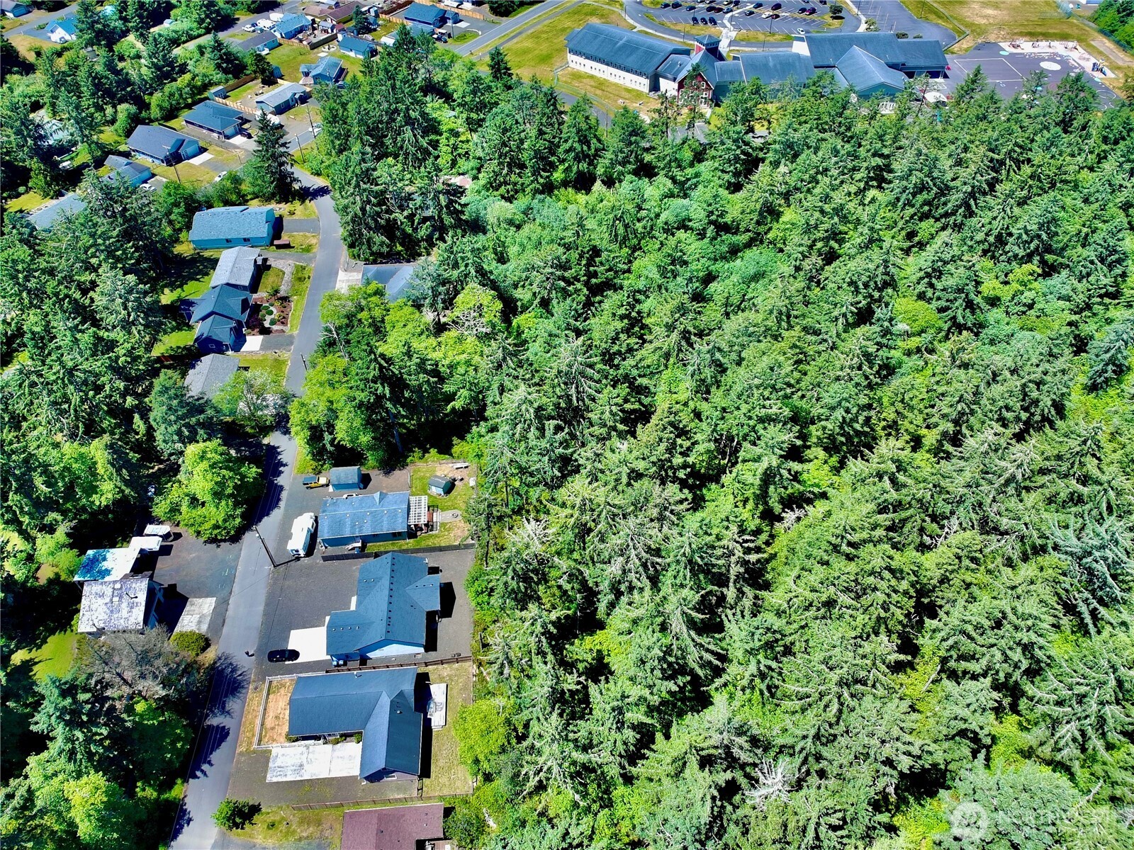 372 Eridani Loop Property Photo 32