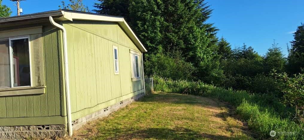 1009 Ne Soland Court Property Photo 3
