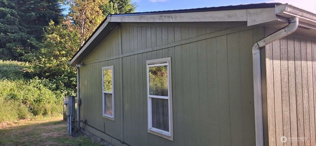1009 Ne Soland Court Property Photo 4