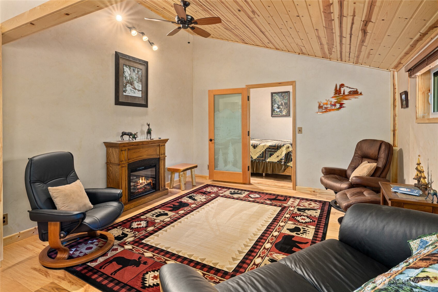 1321 Hazelnut Lane Property Photo 16