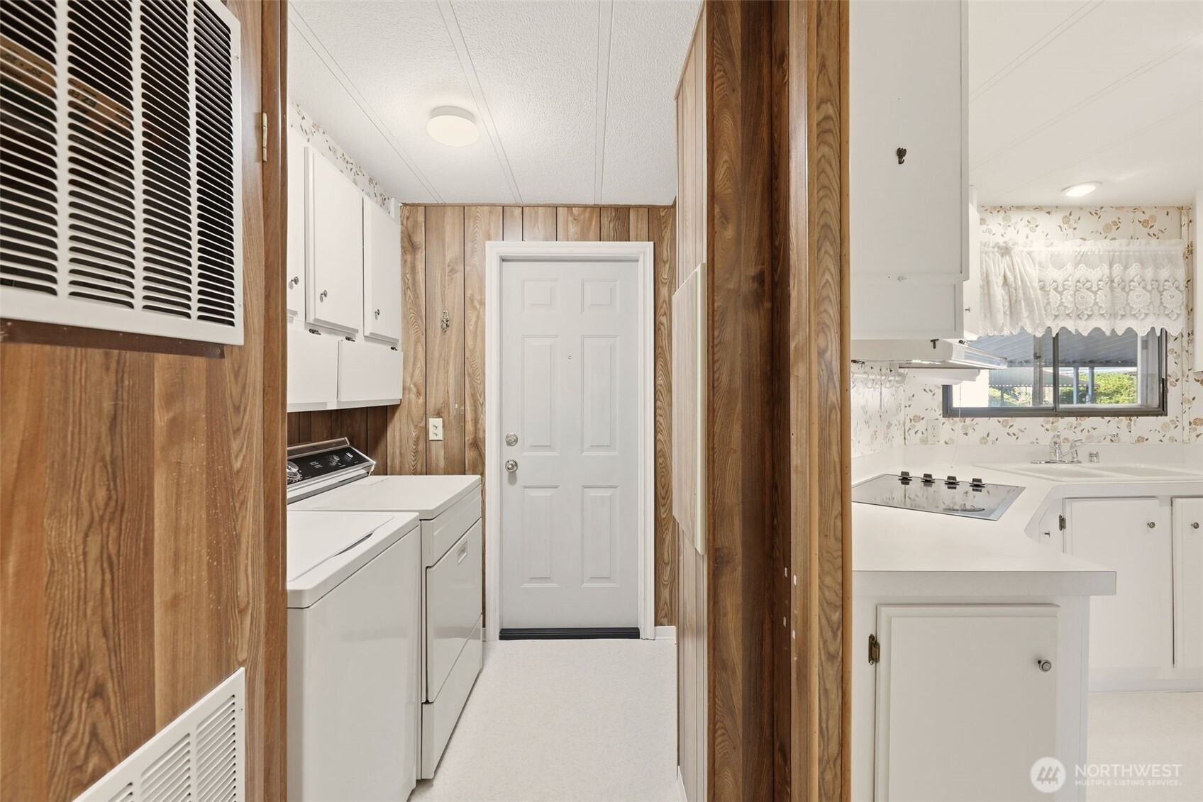 620 112th Street 205 Property Photo 15