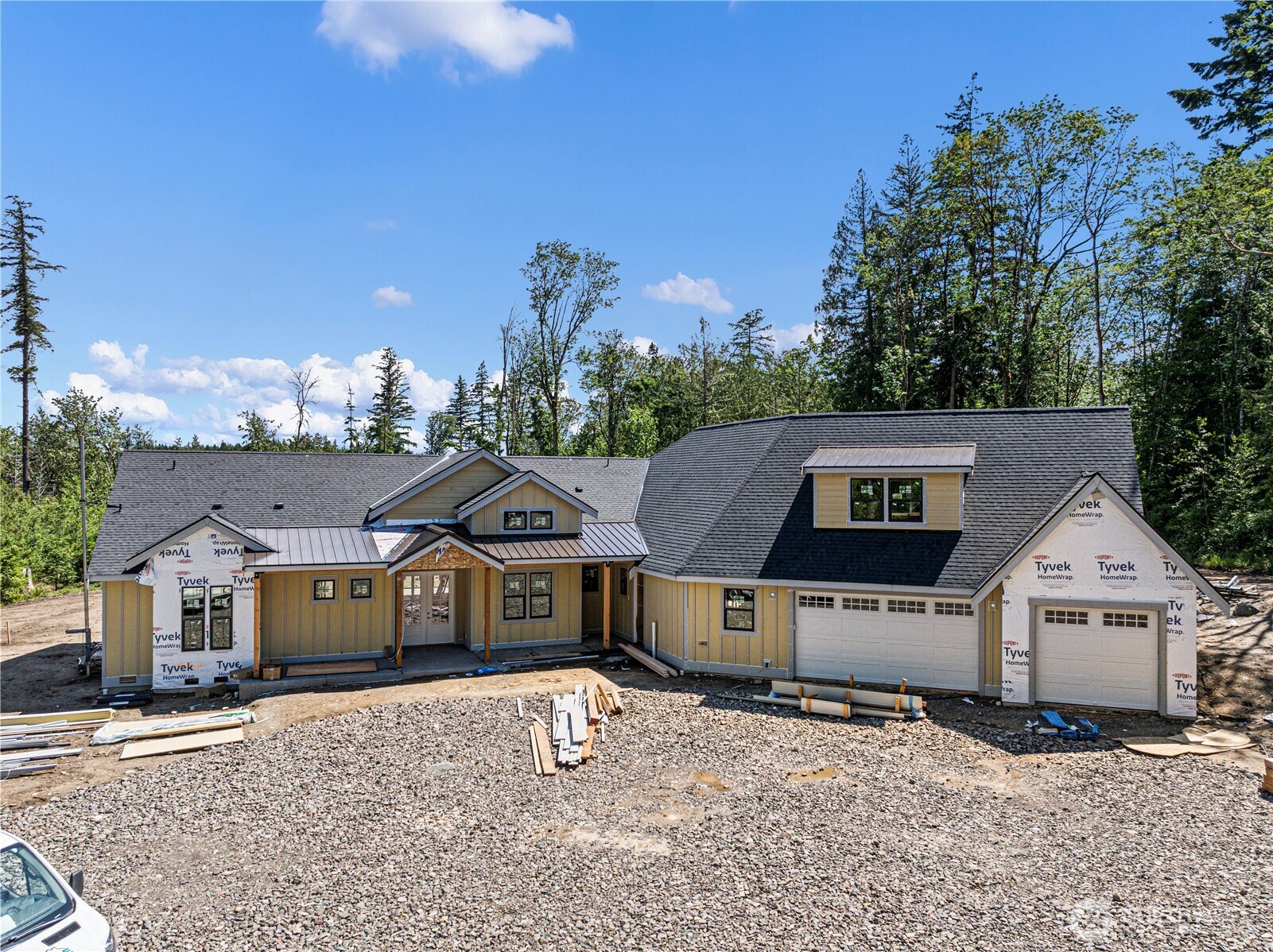 2126 160th Street Property Photo 1