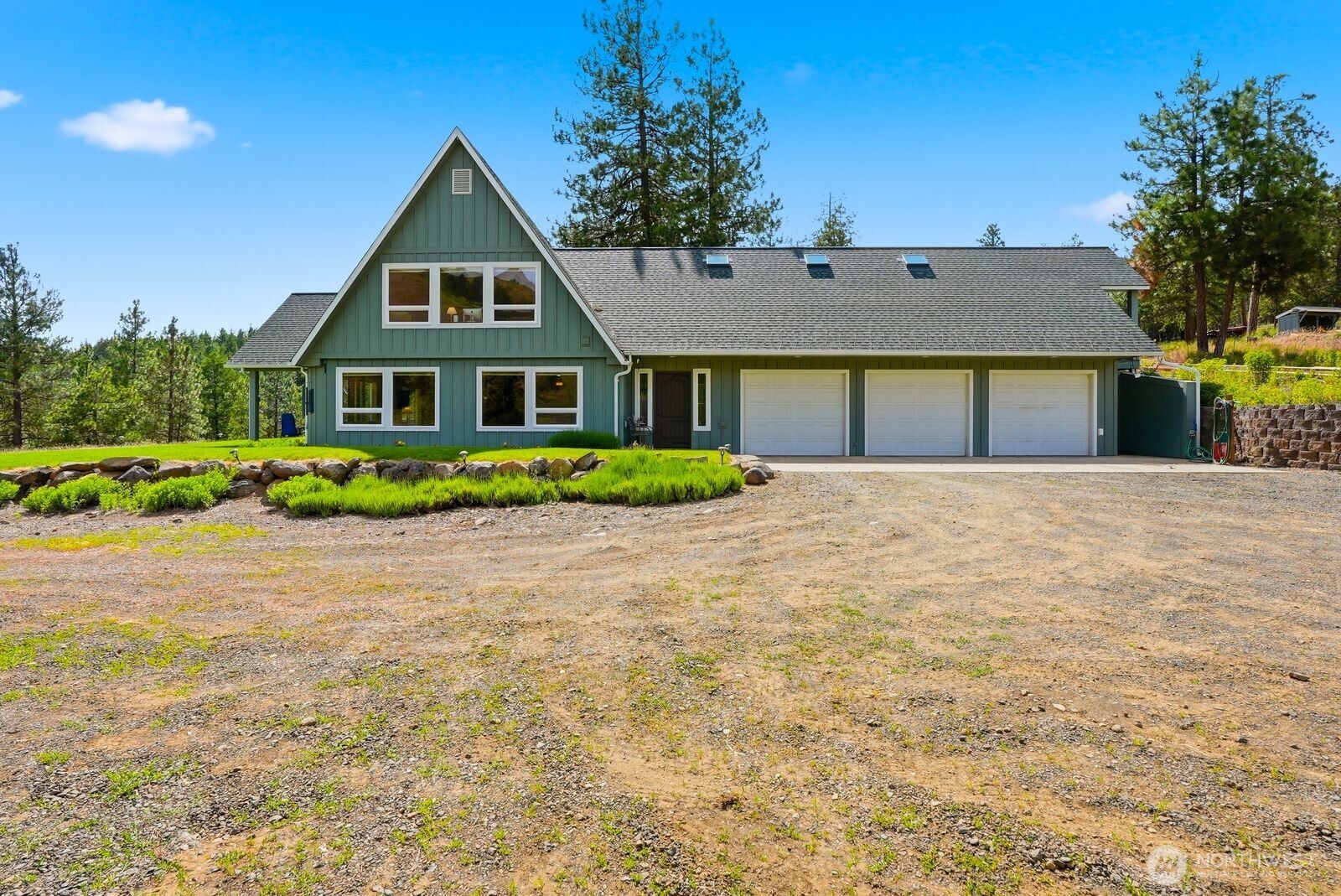 7895 N Fork Road Property Photo 3