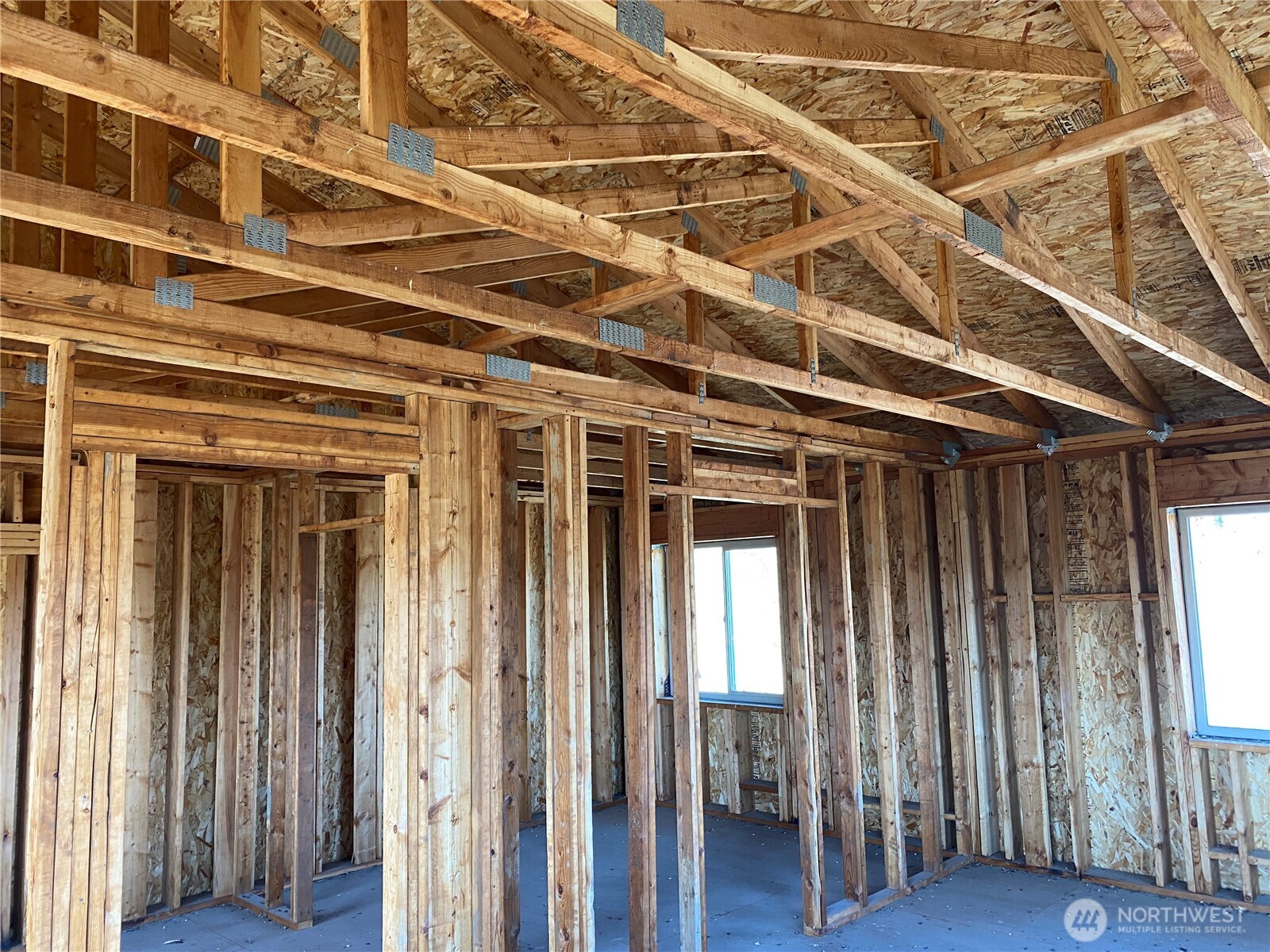 31725 N Hawk Creek Ranch Rd Property Photo 8