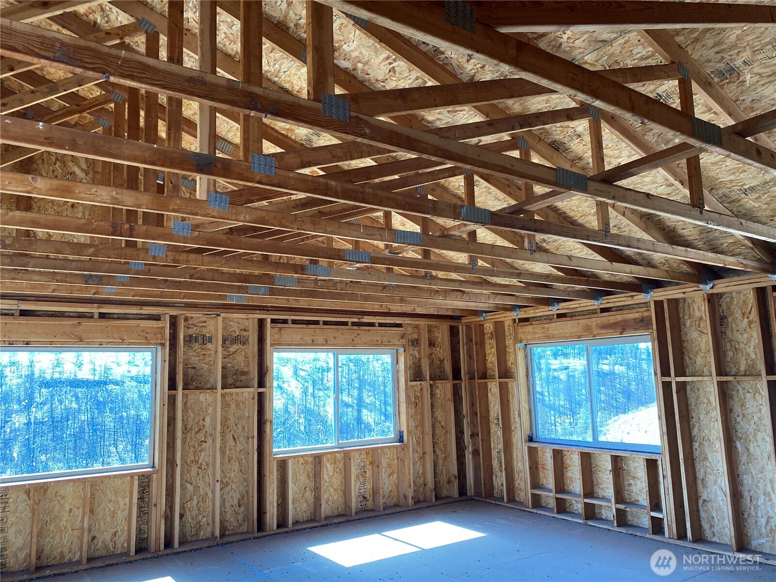 31725 N Hawk Creek Ranch Rd Property Photo 9