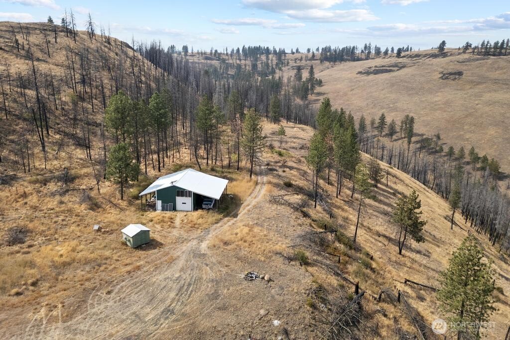 31725 N Hawk Creek Ranch Rd Property Photo 25